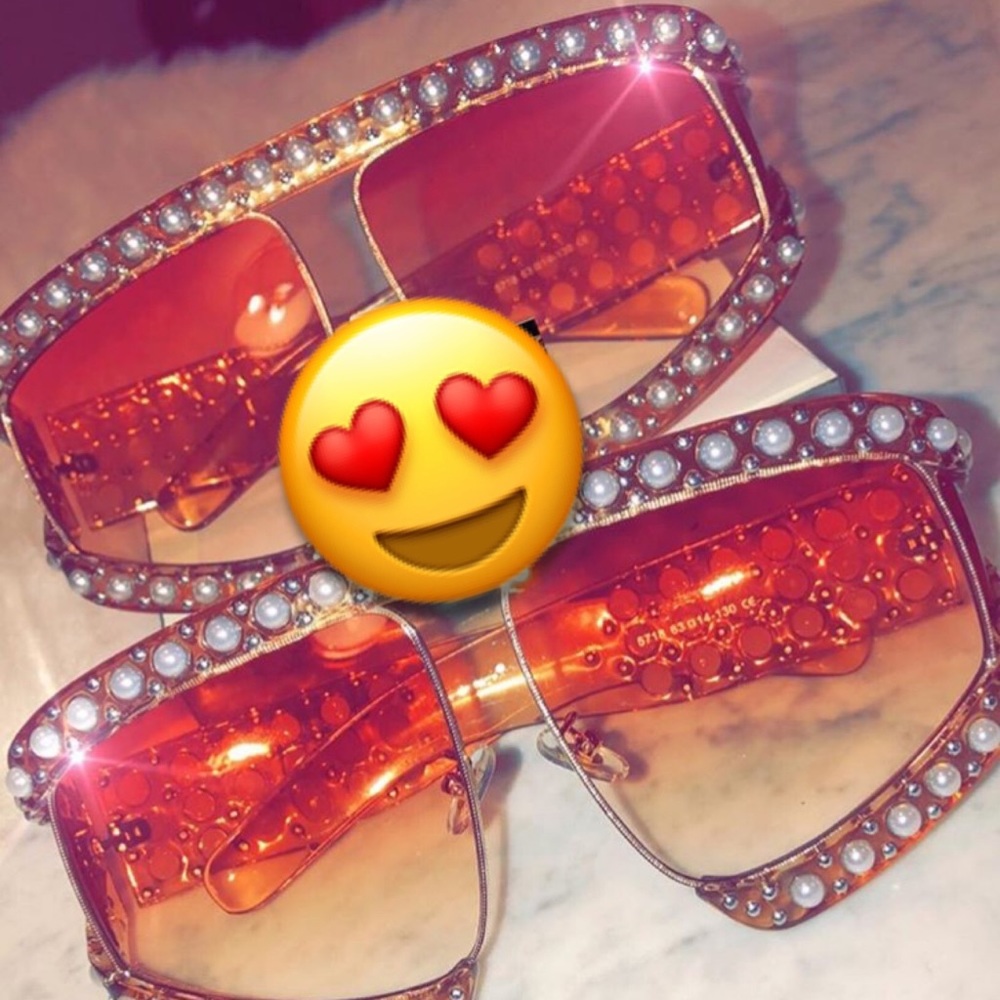 Designer glasses - Picture 3 of 5